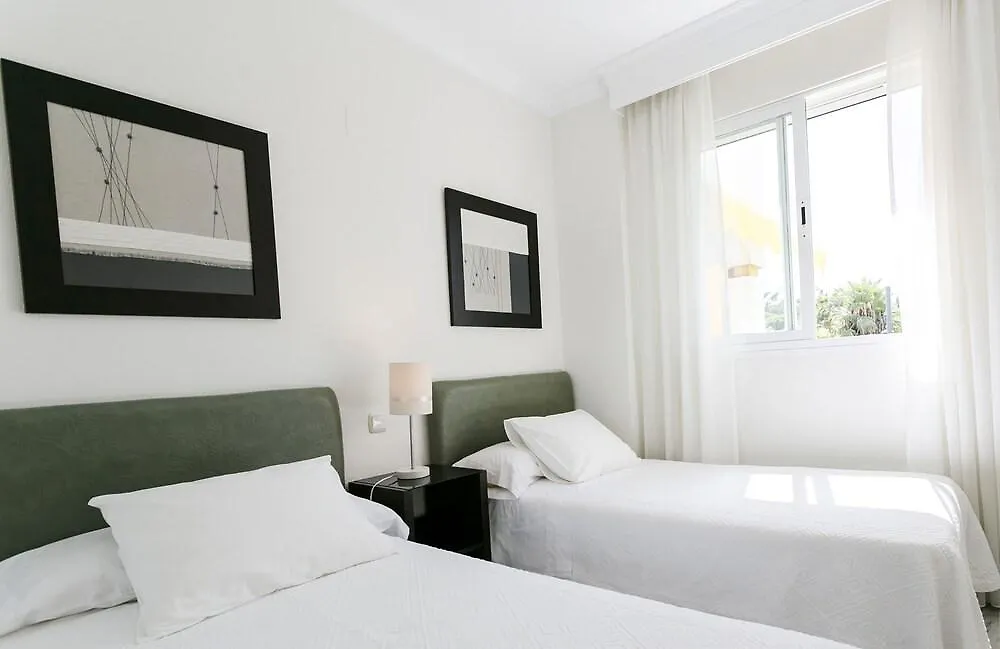 *** Hotel Apartamento Dama De Noche Marbella Spain